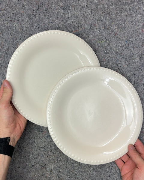 Set of 2 Cream Beaded Edge Dinner Plates