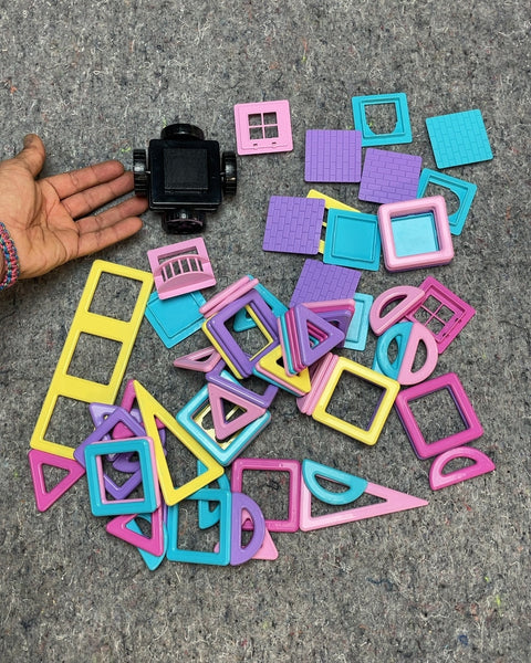 Magnetic Tile Building Set