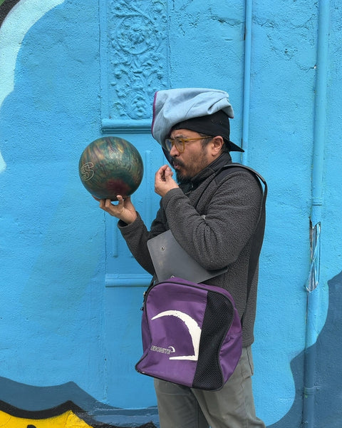 12-pound Storm Bowling Ball With Stand, Bag & Glove Too!