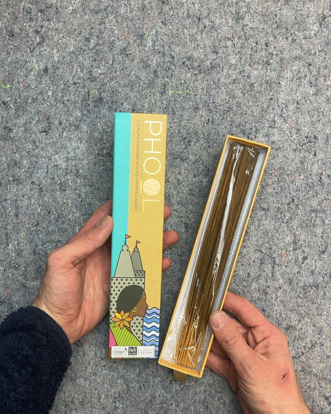 Phool Luxury Incense Sticks, White Cedar
