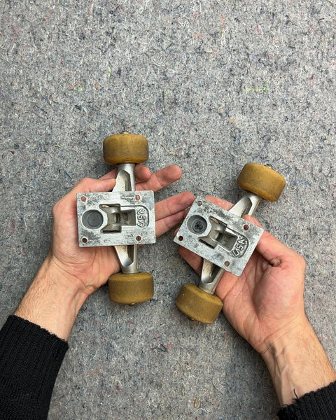 Skateboard Trucks with Wheels