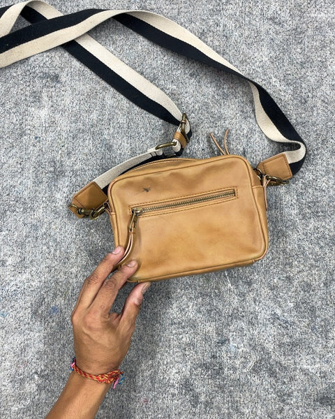 Universal Thread Tan Crossbody Bag