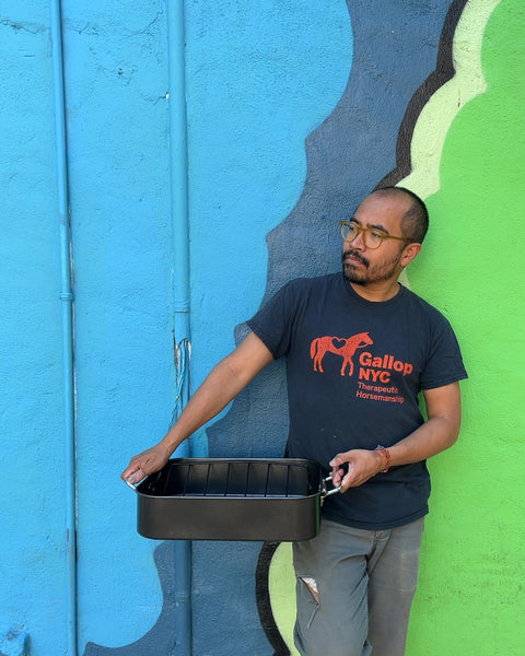 Black Roasting Pan with Rack, 13x16"