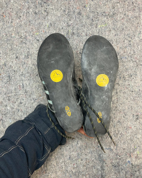 La Sportiva Climbing Shoes, Sz 7.5 M US or 40.5 EU