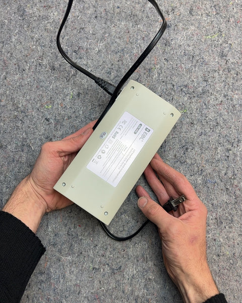 EBL 906 Universal Smart Charger