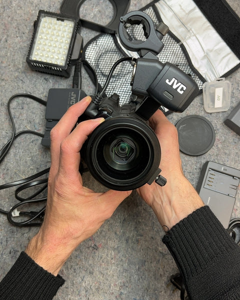 JVC GY-HM100U HD Pro Camcorder With A Whole Bunch Of Accessories, Works & Excellent Condition