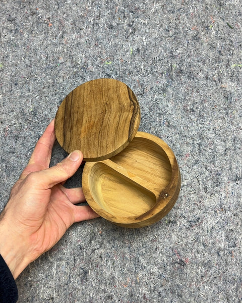 Pretty Olive Wood Salt + Pepper Cellar