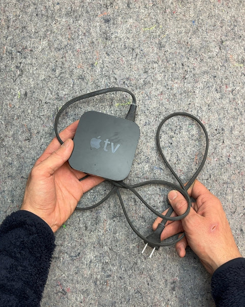 Apple TV 3rd Generation, Turns On But Untested Otherwise