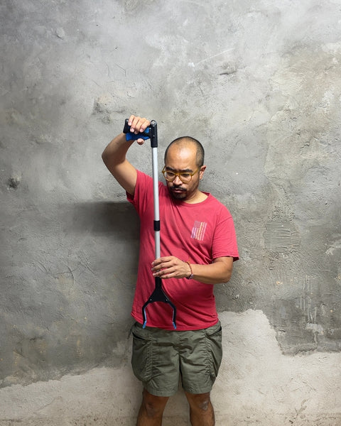 Long Grabber Tool with Blue Grips