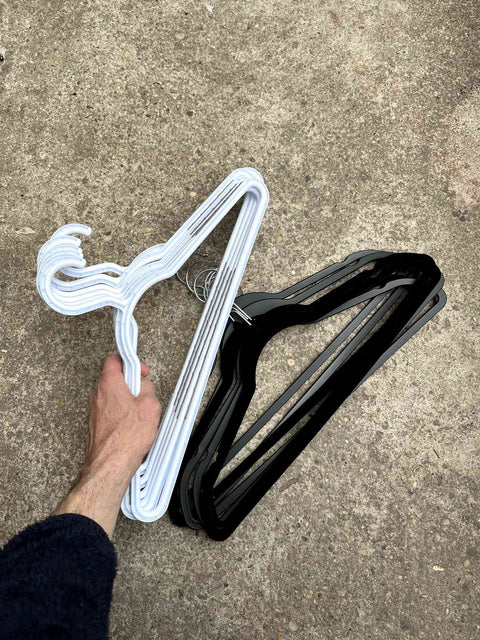 A Bunch Of Actually Good Plastic Hangers