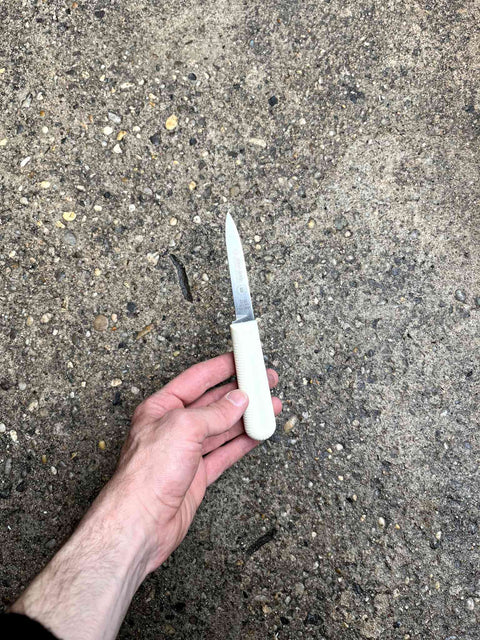 A Serious Clam Knife
