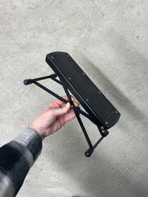 Adjustable Footrest For Better Posture
