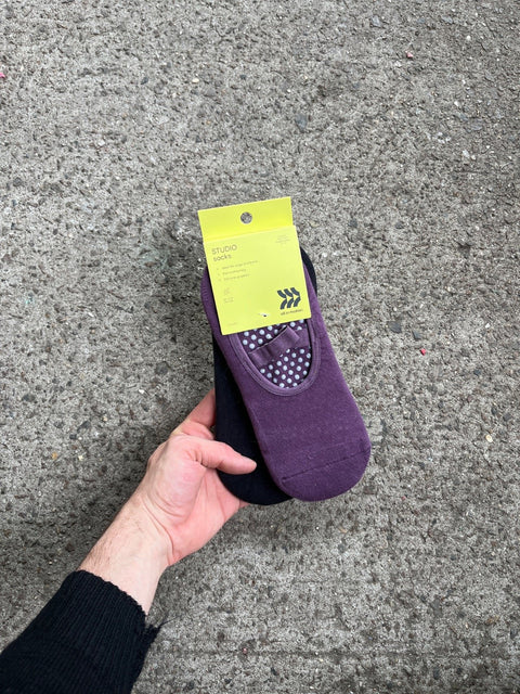 All In Motion Studio Socks, Size 4-10
