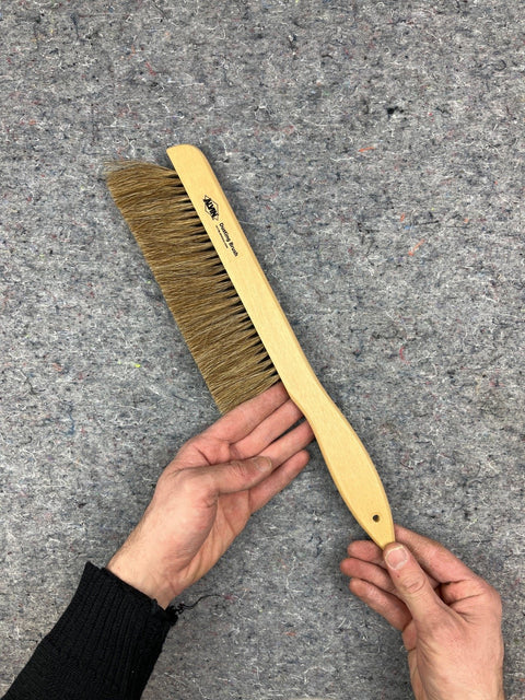Alvin Dusting Brush