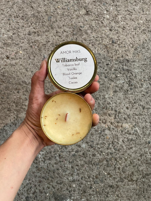 Amor Mas Williamsburg Candle