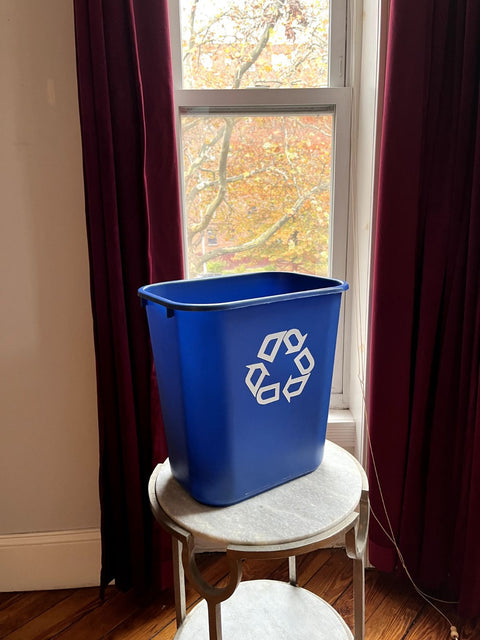 Another Rubbermaid Deskside Recycling Container