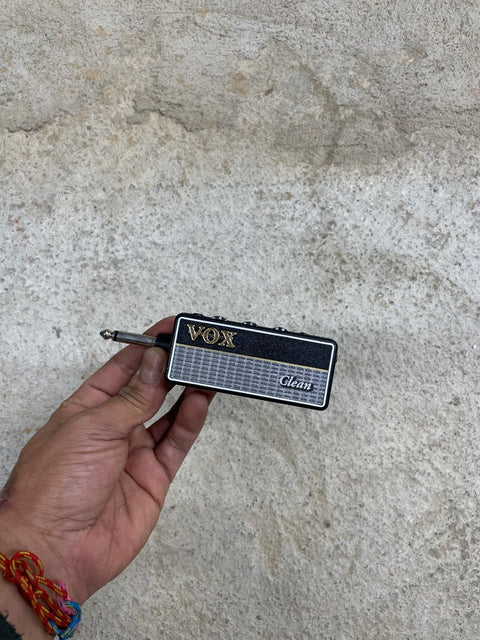 Another Vox Guitar Amplifier