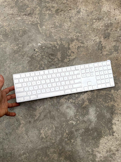 Apple Magic Keyboard With Numbers Pad