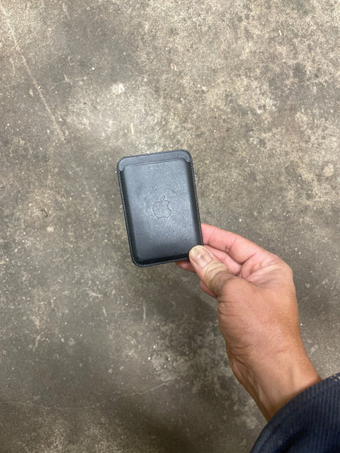 Apple MagSafe Leather Wallet