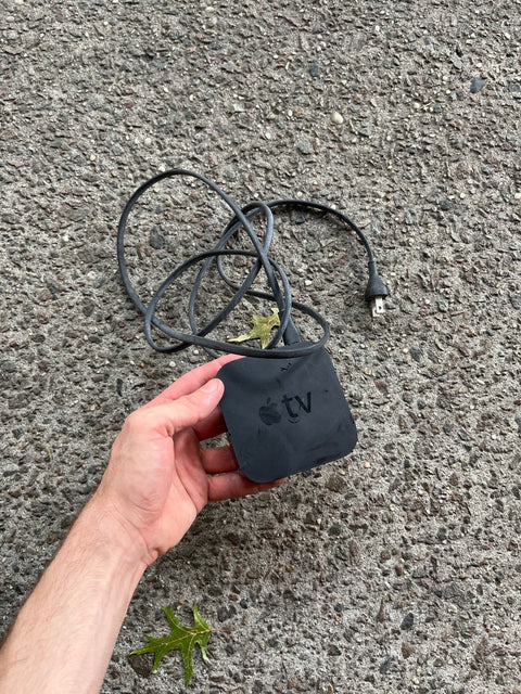 Apple TV 2nd Generation, Turns On Untested Otherwise