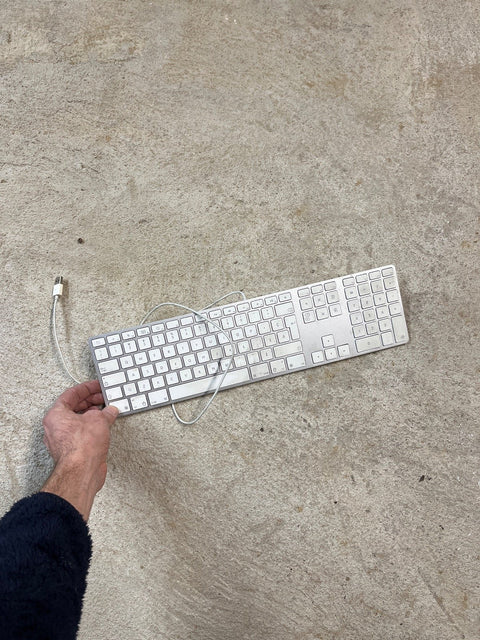Apple Wired Keyboard (A1243)