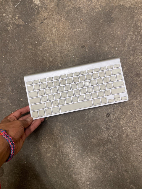 Apple Wireless Keyboard, A1314