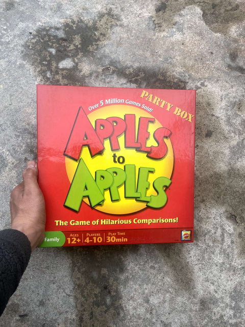 Apples to Apples Party Box