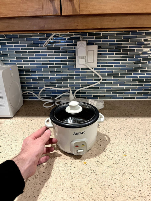 Aroma 4-Cups Rice Cooker