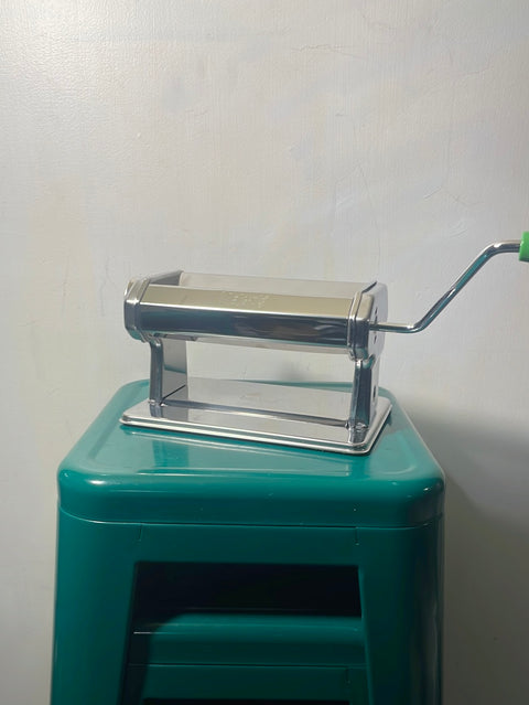 Makins Clay Machine