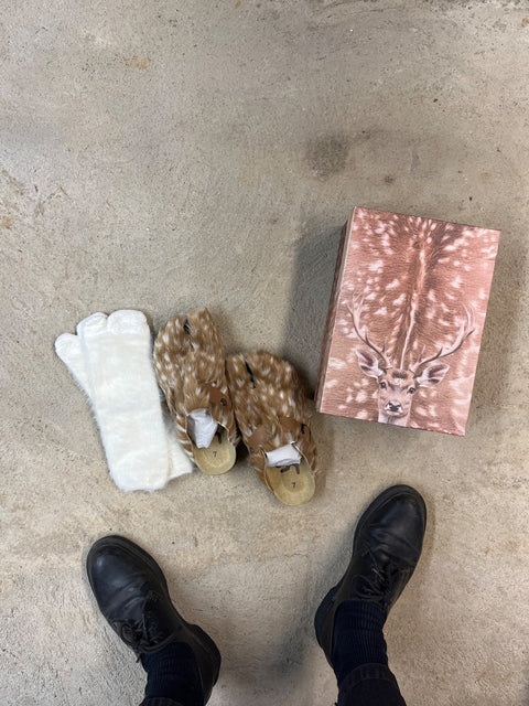 BAMBI TABIS Fawn Clogs With The Fawn Socks Too!, Size US 7 M or 9 W or EU 40