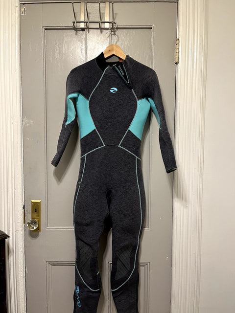 Bare 5mm Evoke Full Diving Wetsuit, Size Women 6 in