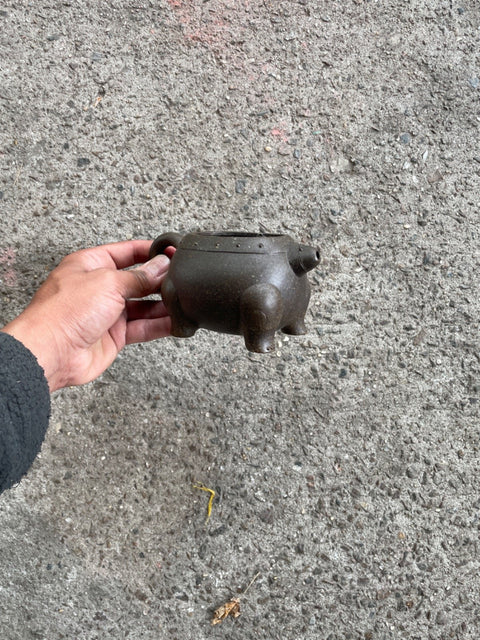Bear-Pig Metal Pourer