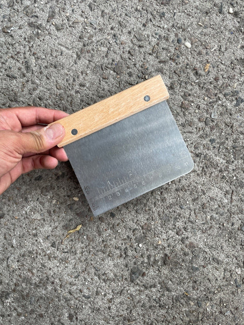 Sexy Bench Scraper with Ruler