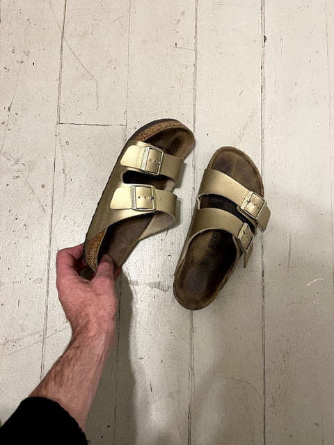 Birkenstock Womens Arizona Gold Sandals, Size EU 39