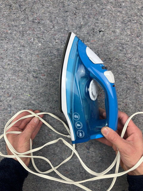 Black+Decker Easy Steam Iron