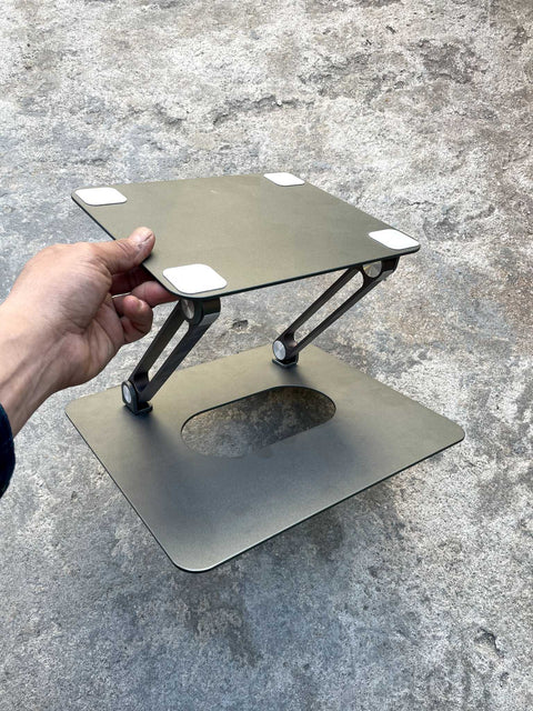 Boyata Laptop Stand