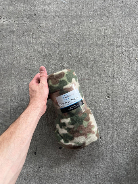 Brand New Mainstays Camo Fleece Throw, 50x60"
