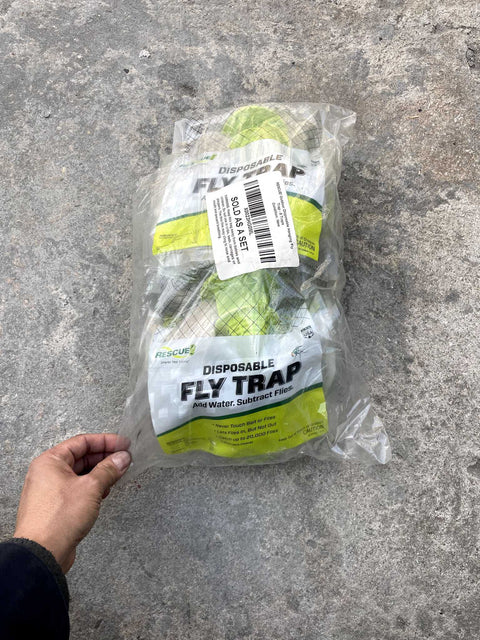 Bunch of Rescue Fly Trap