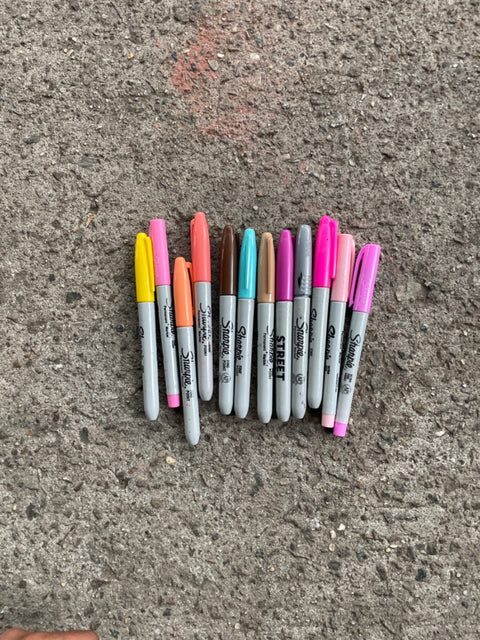 Bunch of Sharpie Markers