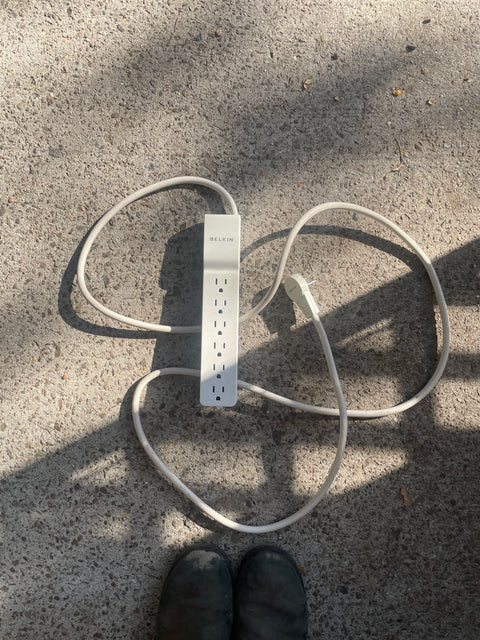 Belkin Long-wired Power Strip