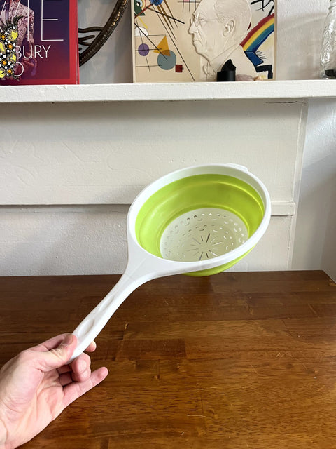 Collapsible Green Kitchen Colander