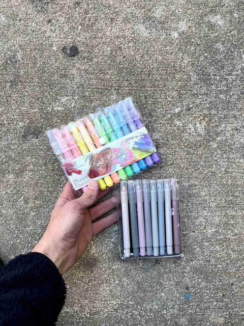 Colorful Marker Set