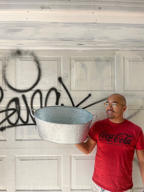 Cool Metal Tub With Handles