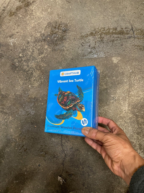 CraftHub Vibrant Sea Turtle