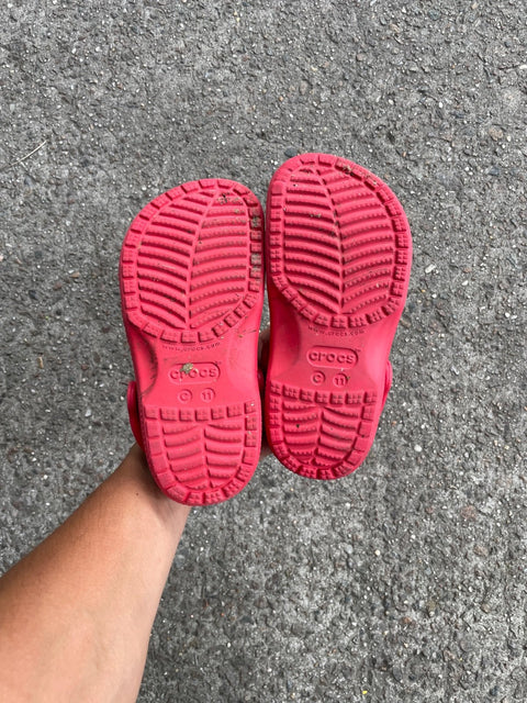 Crocs Classic Clogs, 11 Kids