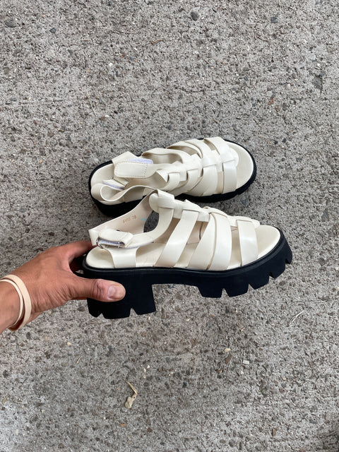 Chunky Fisherman Sandals, Size US W 8