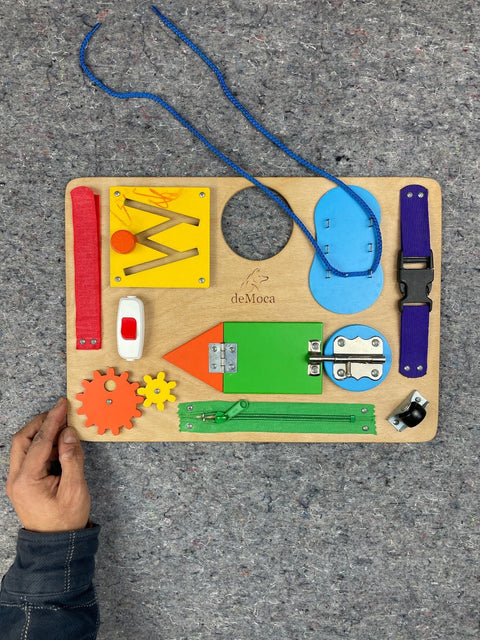 DeMoca Busy Board