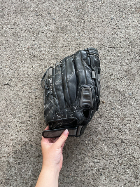 Diablo Baseball Glove