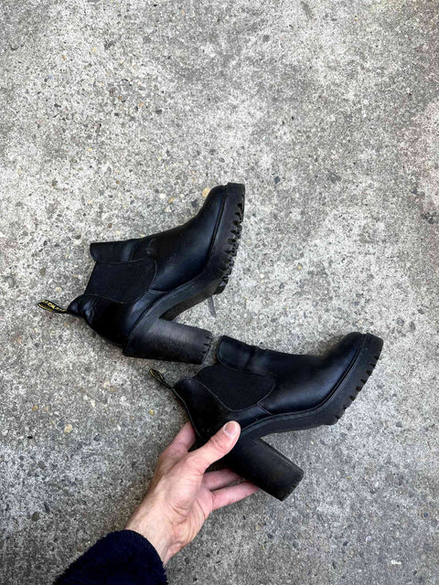 Doc Martens HURSTON HEELED CHELSEA BOOTS, Size 7 US L or 38 EU