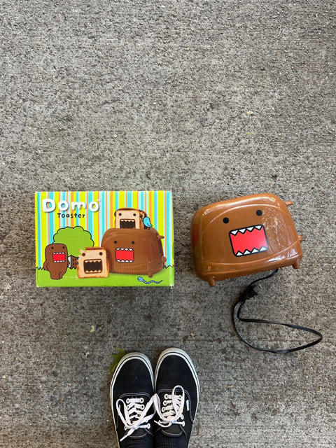 Domo Toaster!